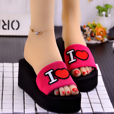 Ikdienas sieviešu čības ar uzrakstu un platformu 6,5 cm