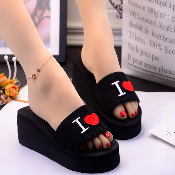 Ikdienas sieviešu čības ar uzrakstu un platformu 6,5 cm