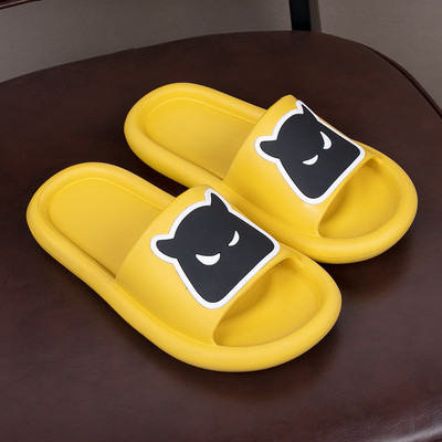 Sieviešu un vīriešu gumijas čības ar aplikāciju