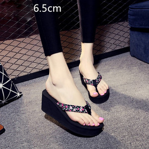 Jauns vasaras sieviešu čību modelis caur pirkstiem - vairākas krāsas