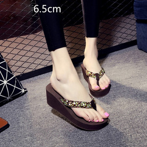 Jauns vasaras sieviešu čību modelis caur pirkstiem - vairākas krāsas