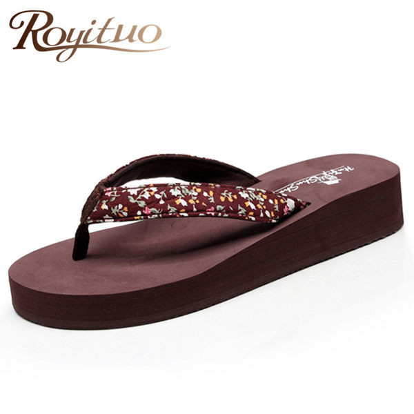 Jauns vasaras sieviešu čību modelis caur pirkstiem - vairākas krāsas