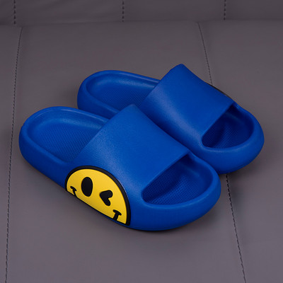 Ikdienas gumijas čības ar krāsainu emocijzīmi - unisex modelis