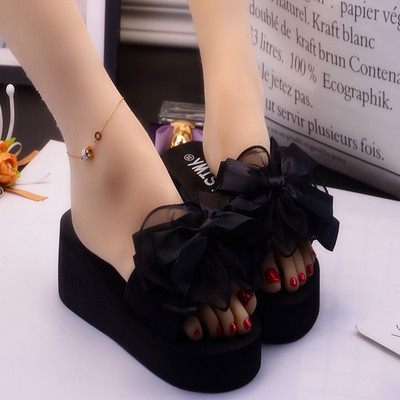 Модерни дамски чехли с панделка и тюл