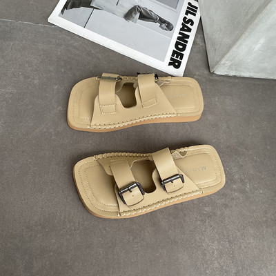 Sieviešu čības ar sprādzi parasts modelis