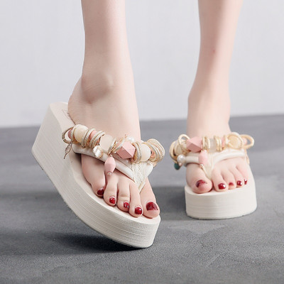 Νέο μοντέλο γυναικείες παντόφλες  σε πλατφόρμα 6 cm με τεράστια διακόσμηση