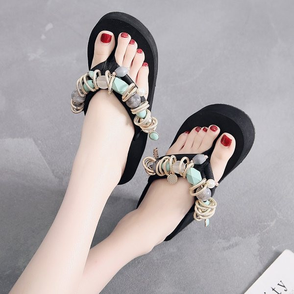 Νέο μοντέλο γυναικείες παντόφλες  σε πλατφόρμα 6 cm με τεράστια διακόσμηση