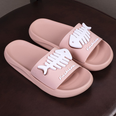 Παντόφλες από καουτσούκ με εφαρμογή 3D