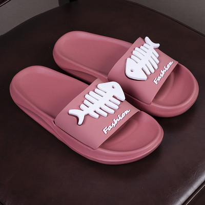 Παντόφλες από καουτσούκ με εφαρμογή 3D