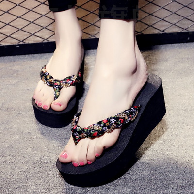 Πολύχρωμες γυναικείες παντόφλες με διακοσμητικές  πέτρες 