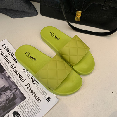 Sieviešu stepētas čības, kas piemērotas ikdienas lietošanai