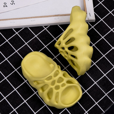 Gumijas čības ar raupju zoli