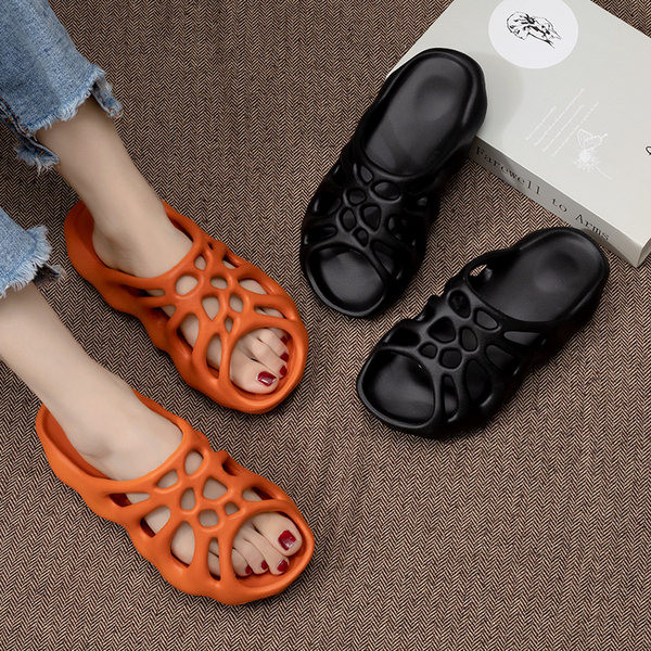 Gumijas čības ar raupju zoli