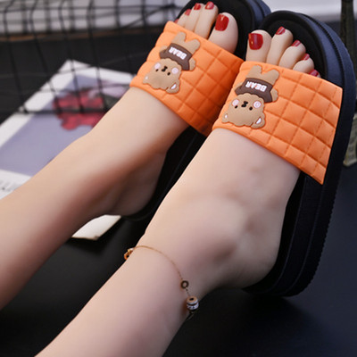 Jauns sieviešu čību modelis ar 3D lācīšu elementu