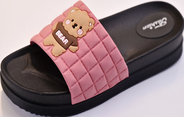 Jauns sieviešu čību modelis ar 3D lācīšu elementu