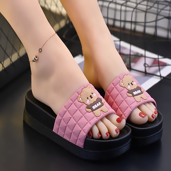 Jauns sieviešu čību modelis ar 3D lācīšu elementu