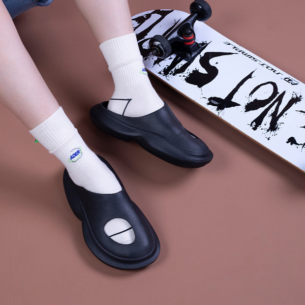 Slēgtas gumijas čības tipa crocs