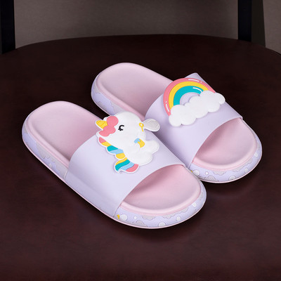 Gumijas čības ar krāsainiem aplikācijām