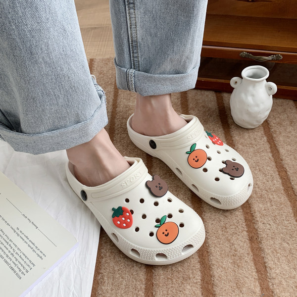 Ikdienas sieviešu čības tipa crocs - divi modeļi