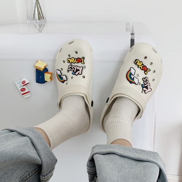 Ikdienas sieviešu čības tipa crocs - divi modeļi