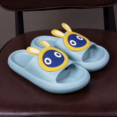 Gumijas čības sievietēm un vīriešiem ar 3D aplikāciju