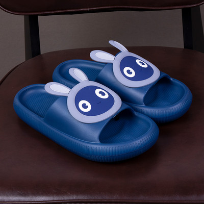 Gumijas čības sievietēm un vīriešiem ar 3D aplikāciju