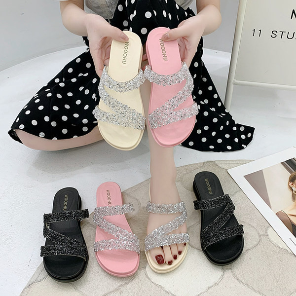 Papuci moderni de femei cu un element strălucitor - trei culori