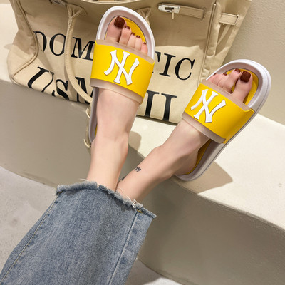 Ikdienas sieviešu čības ar plakanu zoli vairākās krāsās