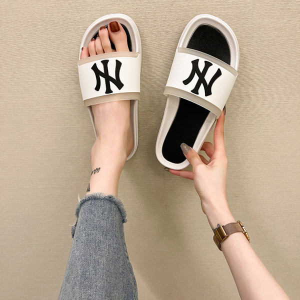 Ikdienas sieviešu čības ar plakanu zoli vairākās krāsās