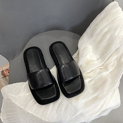 Sieviešu ikdienas čības ar augstu plakanu zoli