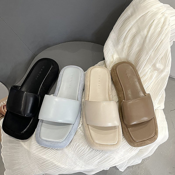 Sieviešu ikdienas čības ar augstu plakanu zoli