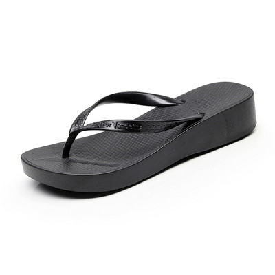 Model simplu de șlapi de damă cu talpă confortabilă