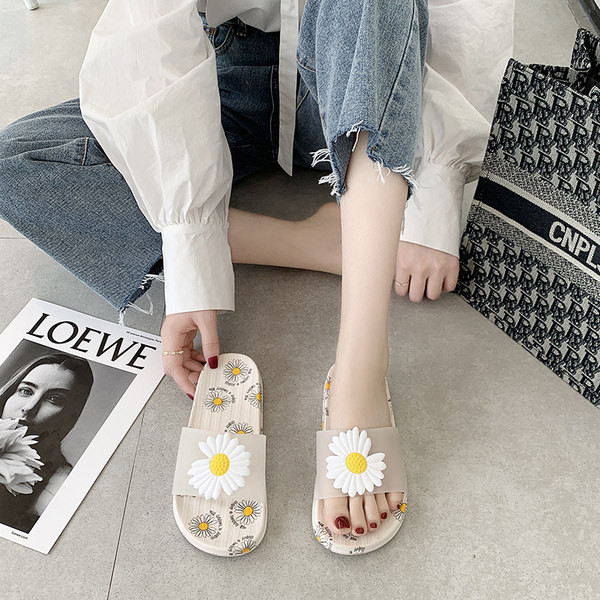 Ikdienas čības ar 3D rotājumu sievietēm