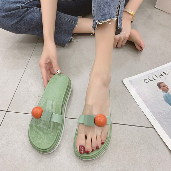 Sieviešu čības ar caurspīdīgu daļu un 3D apdari