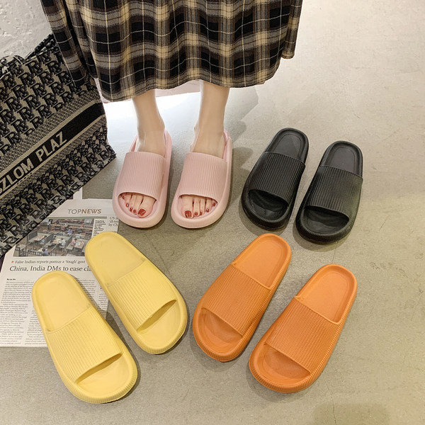 Sieviešu gumijas čības vienkāršs modelis, piemērots ikdienas lietošanai