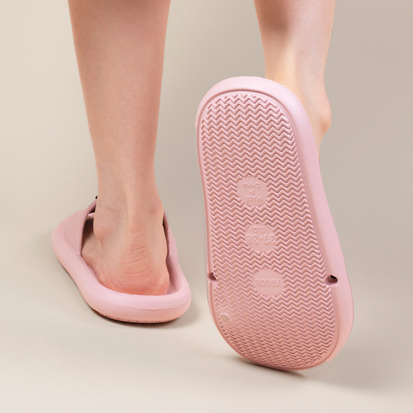 Gumijas čības ar krāsu aplikāciju vīriešiem un sievietēm