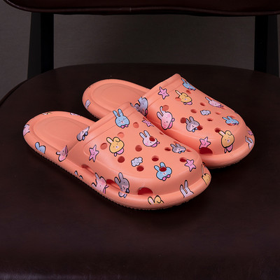 Παντόφλες από καουτσούκ με χρωματιστό κροκόδειλο