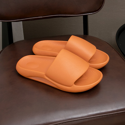 Gumijas sieviešu čības vienkāršs modelis