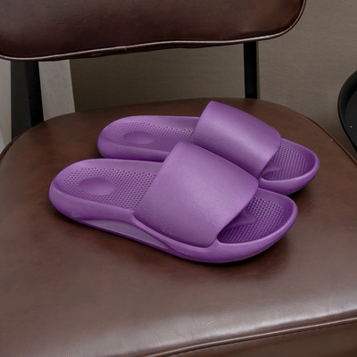 Gumijas sieviešu čības vienkāršs modelis