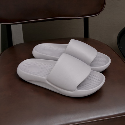 Gumijas sieviešu čības vienkāršs modelis