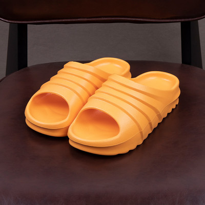 Παντόφλες από καουτσούκ Unisex με ανάγλυφο λουράκι