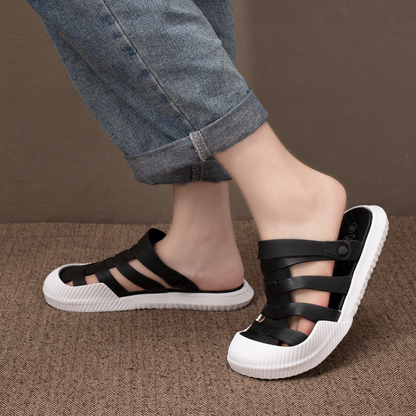 Gumijas aiztaisāmās čības sievietēm