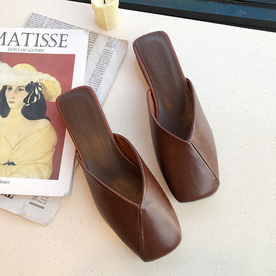 Sieviešu ādas čības - divi modeļi