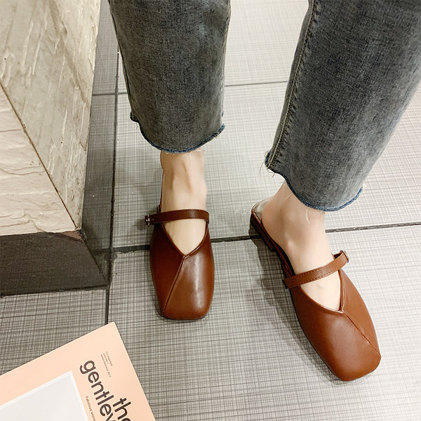 Sieviešu ādas čības - divi modeļi