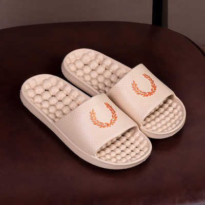 Gumijas čības ar reljefu zoli