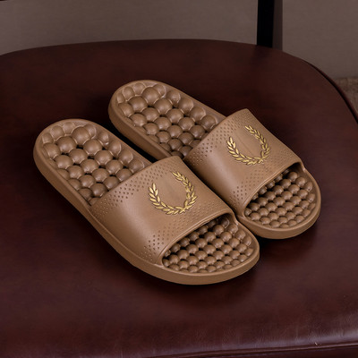 Gumijas čības ar reljefu zoli