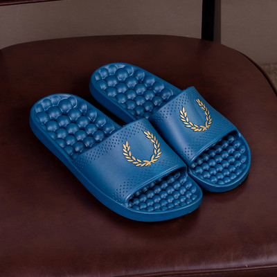 Gumijas čības ar reljefu zoli