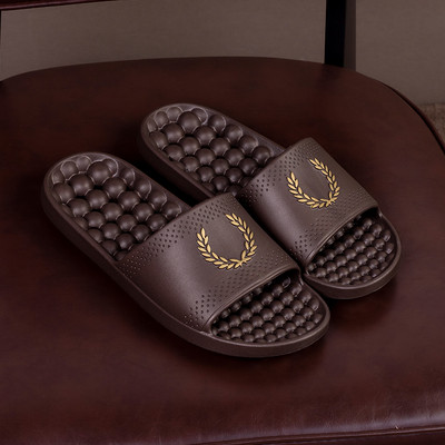 Gumijas čības ar reljefu zoli