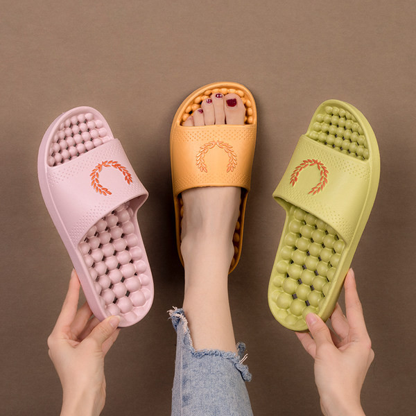 Gumijas čības ar reljefu zoli