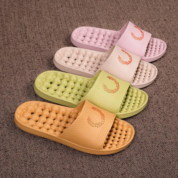 Gumijas čības ar reljefu zoli